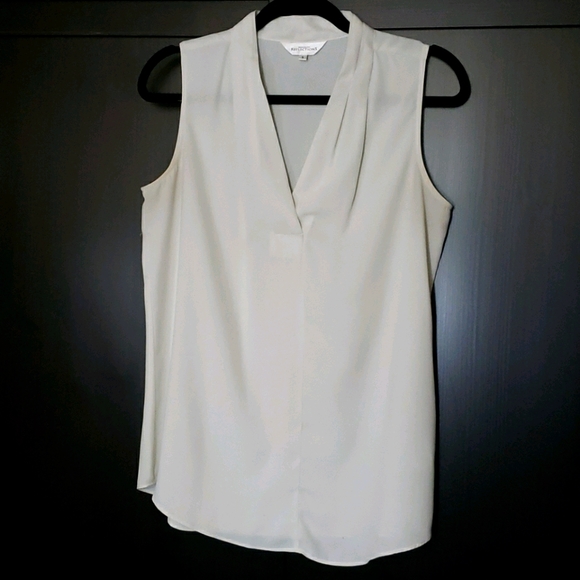 White Top - Picture 1 of 3